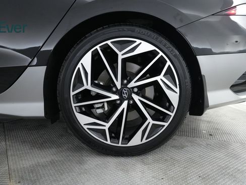 Used 2023 Hyundai Ioniq 6 Limited RWD image 9