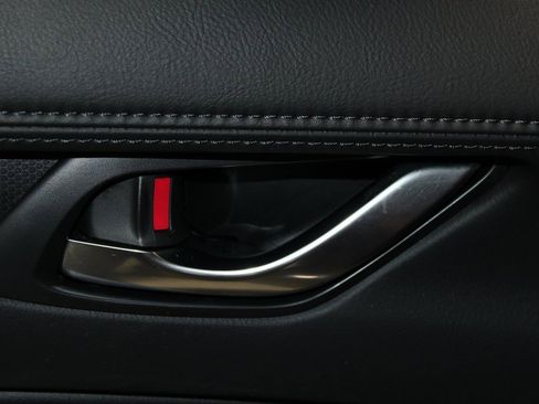 Used 2025 MAZDA CX-5 Carbon Edition image 8