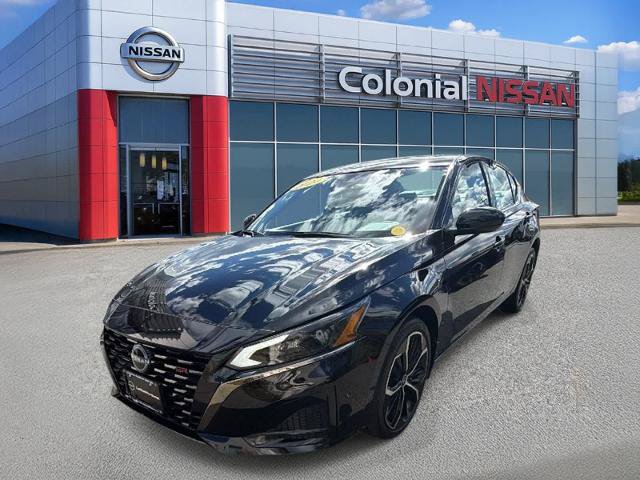 Certified 2024 Nissan Altima 2.5 SR w/ SR Premium Package AWD/4WD image 1