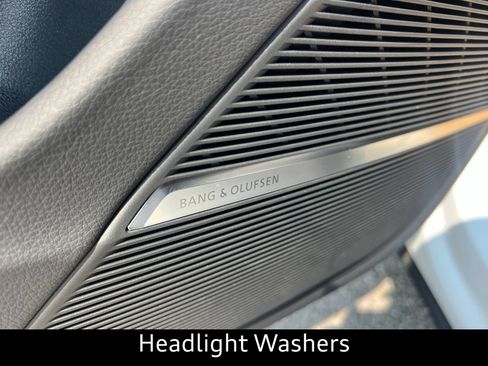 New 2026 Audi SQ8 Prestige AWD/4WD image 25