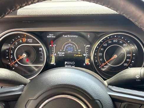 Used 2022 Jeep Gladiator Sport AWD/4WD image 21