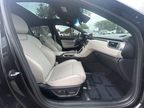 Used 2023 Genesis G70 3.3T w/ Sport Prestige Package image 25