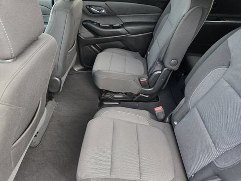 Used 2024 Chevrolet Traverse LT FWD image 31