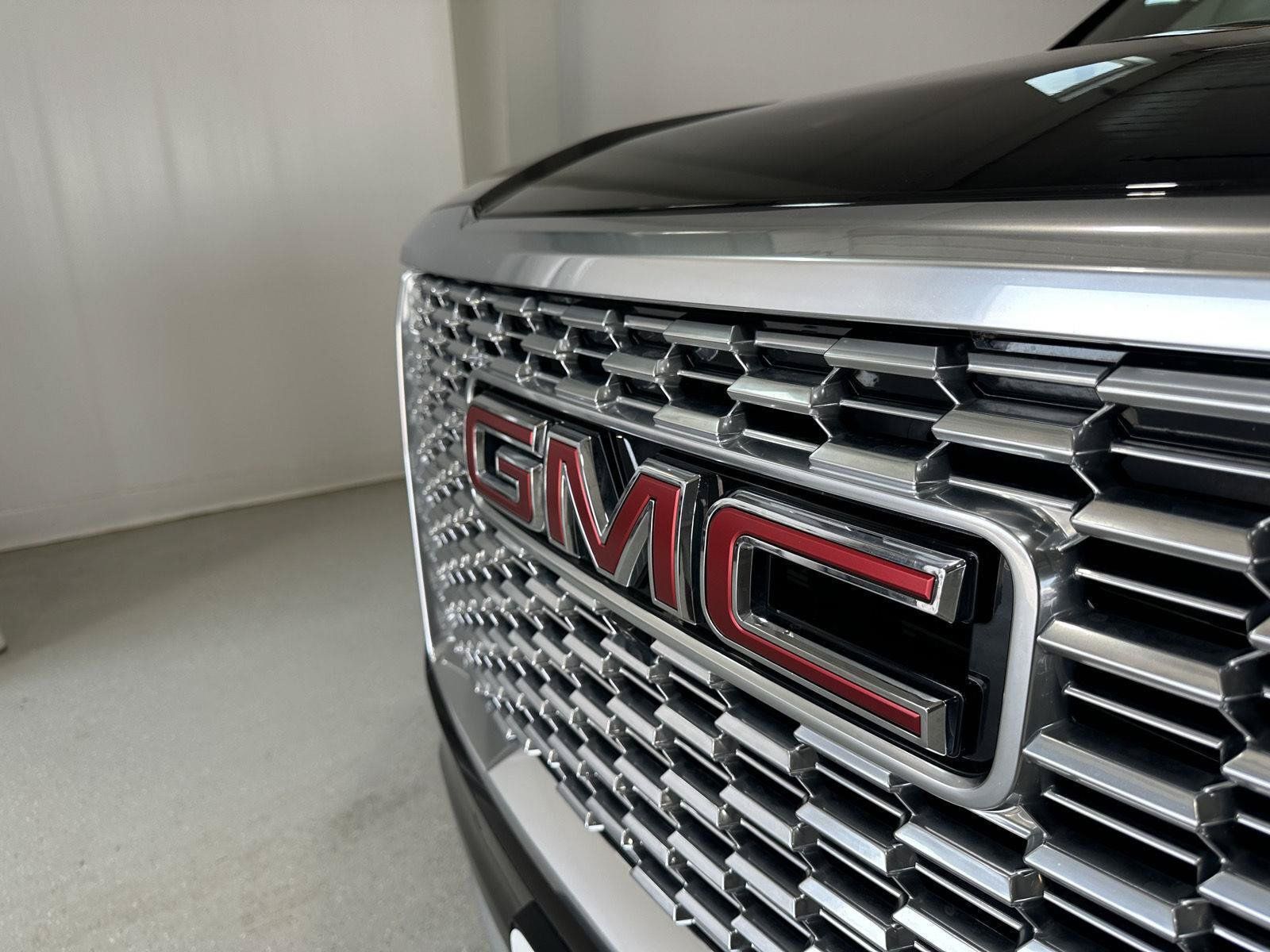 Used 2022 GMC Yukon Denali AWD/4WD image 28