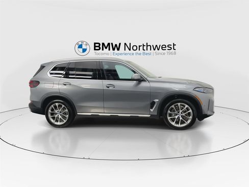New 2026 BMW X5 xDrive40i image 5