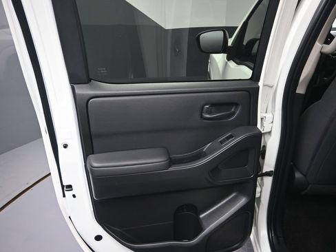 Used 2022 Nissan Frontier S w/ Technology Package image 26