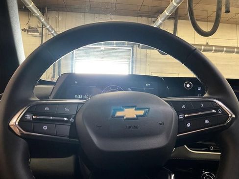 New 2026 Chevrolet Equinox LT image 23