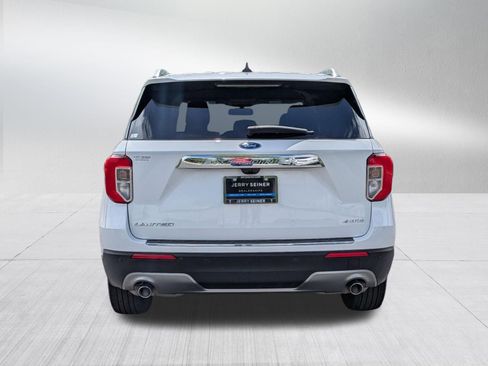 Used 2023 Ford Explorer Limited image 5