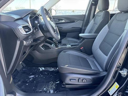 Used 2023 Chevrolet TrailBlazer LT FWD image 24