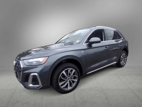Used 2023 Audi Q5 2.0T Premium Plus w/ Premium Plus Package AWD/4WD image 4
