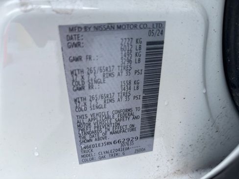 Used 2024 Nissan Frontier SL image 14