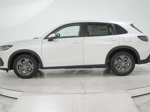 New 2026 Honda HR-V LX image 6