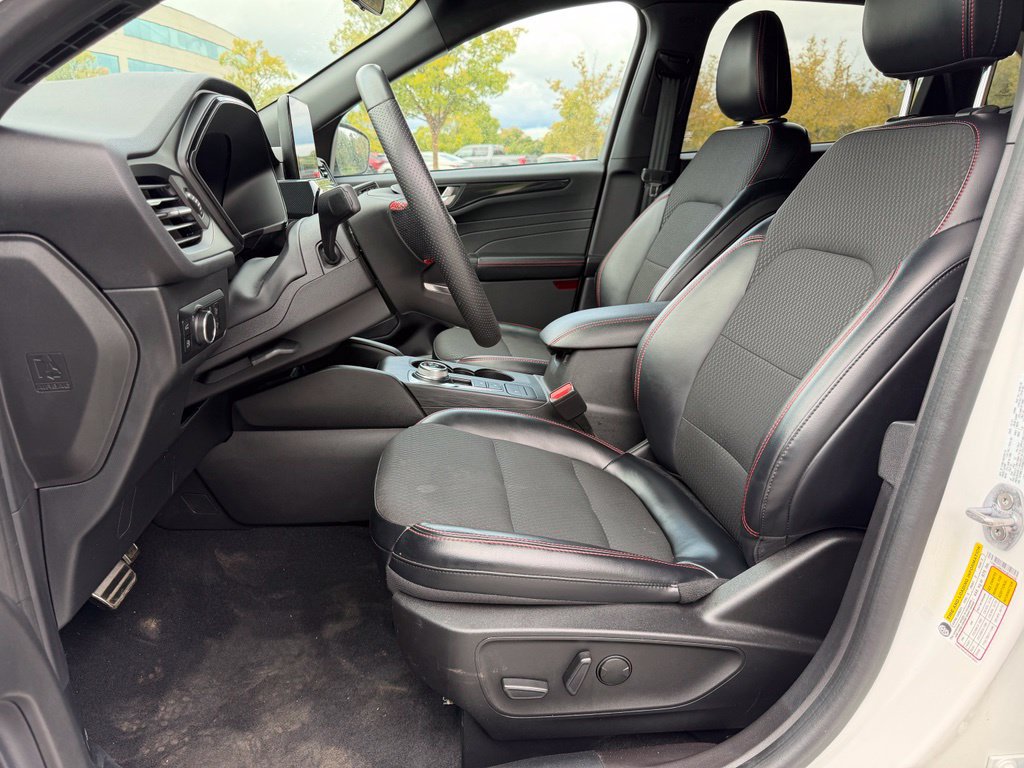 Used 2023 Ford Escape ST-Line w/ Equipment Group 301A FWD image 13