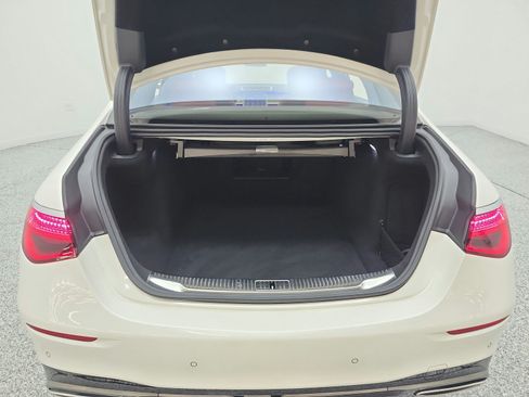 Used 2023 Mercedes-Benz S 580 4MATIC Sedan image 26