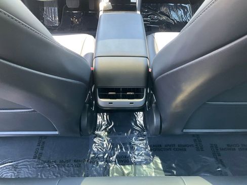 Used 2019 Tesla Model 3 Mid Range RWD image 27