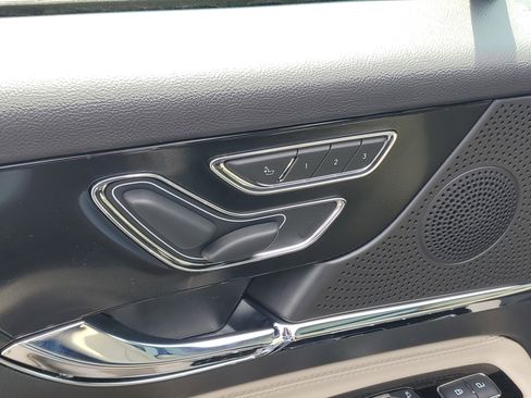 New 2026 Lincoln Corsair Premiere image 9