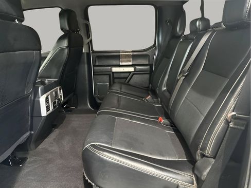 Used 2019 Ford F250 Lariat w/ Lariat Ultimate Package AWD/4WD image 10