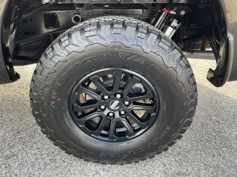 Used 2025 Ford F150 XL w/ Equipment Group 103A High image 10