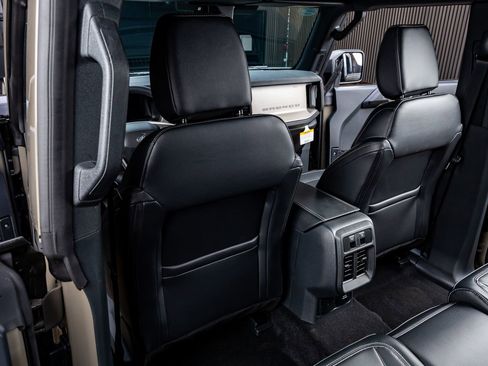 Used 2026 Ford Bronco Outer Banks image 33