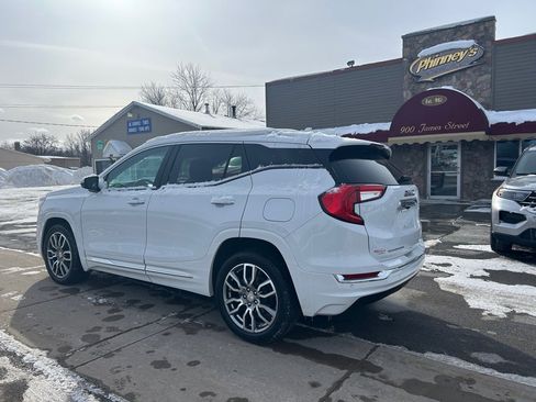 Used 2022 GMC Terrain Denali image 5