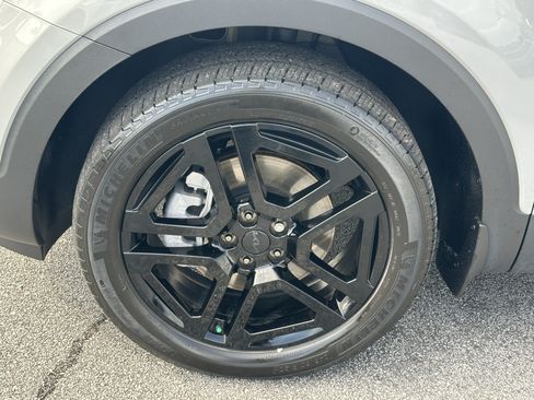 Used 2025 Kia Telluride SX X-Line AWD/4WD image 11