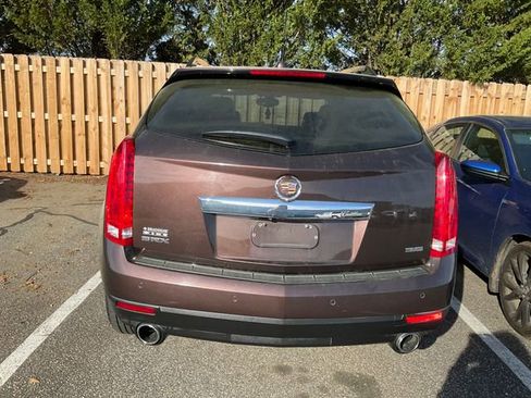 Used 2015 Cadillac SRX Luxury image 5