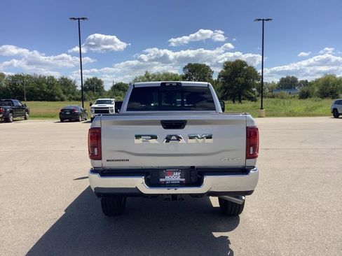 New 2026 RAM 2500 Big Horn AWD/4WD image 6