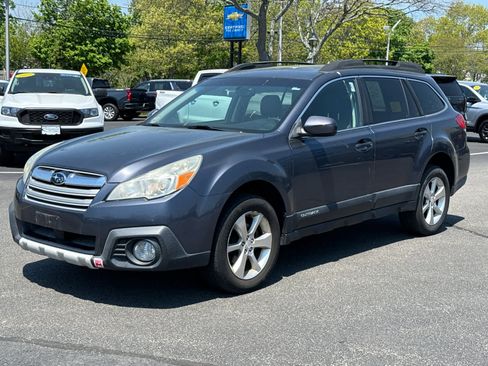 Used 2014 Subaru Outback 2.5i Limited AWD/4WD image 2