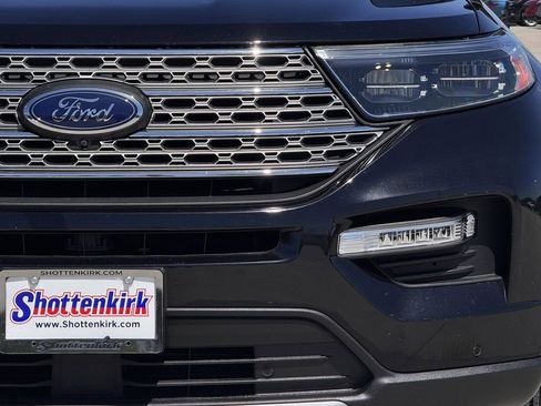 Used 2020 Ford Explorer Limited w/ Hybrid Equipment Group 310A image 8