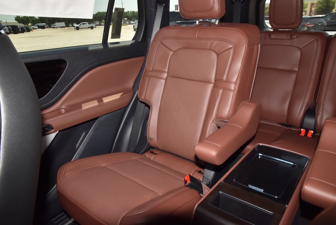 New 2026 Lincoln Aviator Reserve AWD/4WD image 21
