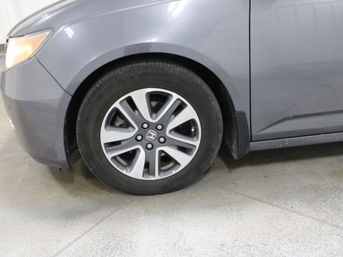 Used 2014 Honda Odyssey Touring image 12