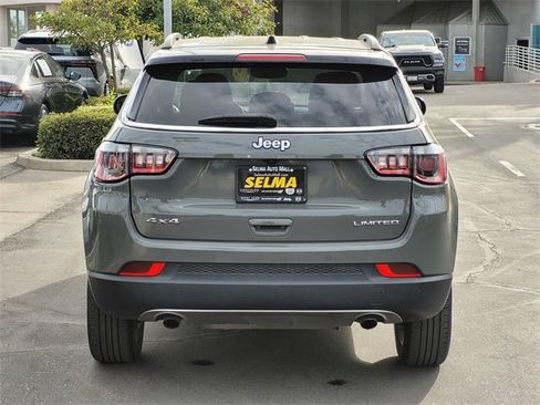Used 2023 Jeep Compass Limited image 6