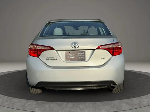 Used 2018 Toyota Corolla LE FWD image 5