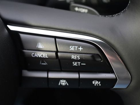 New 2026 MAZDA MAZDA3 Hatchback w/Premium Plus Pkg image 34