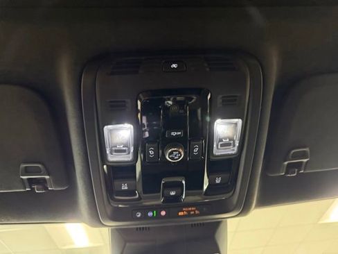 Used 2026 Cadillac Escalade Platinum Sport w/ LPO, ONYX Package image 17