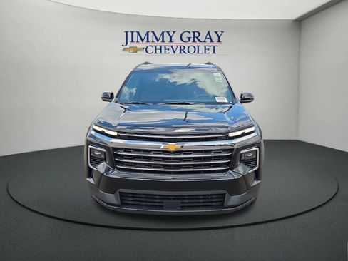 New 2026 Chevrolet Traverse LT w/ Driver Confidence Package FWD image 8