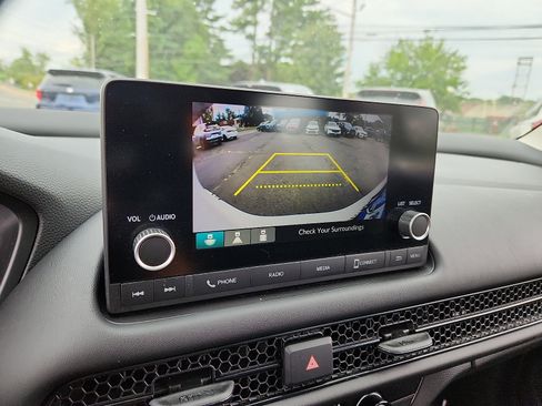 Used 2024 Honda HR-V LX image 18