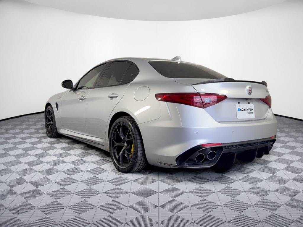 Used 2018 Alfa Romeo Giulia Quadrifoglio RWD image 3