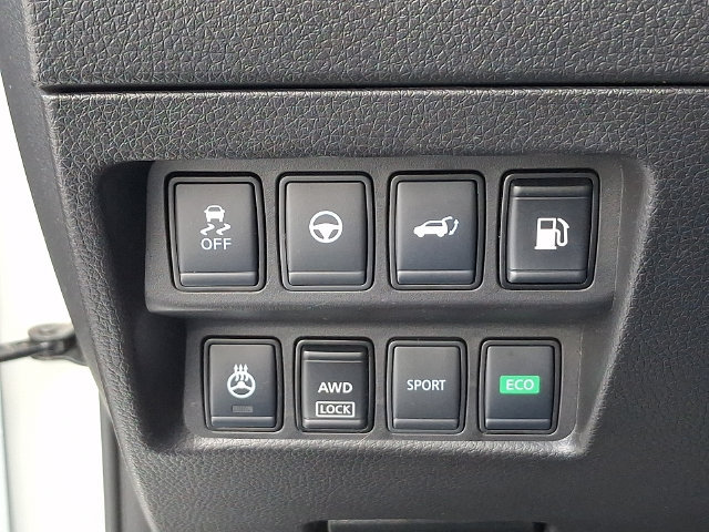 Used 2020 Nissan Rogue SV w/ Premium Package AWD/4WD image 26