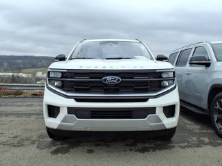 Used 2025 Ford Expedition Platinum w/ Platinum Ultimate Package video 2