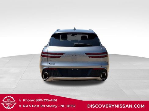 Used 2025 Genesis GV70 2.5T AWD/4WD image 7