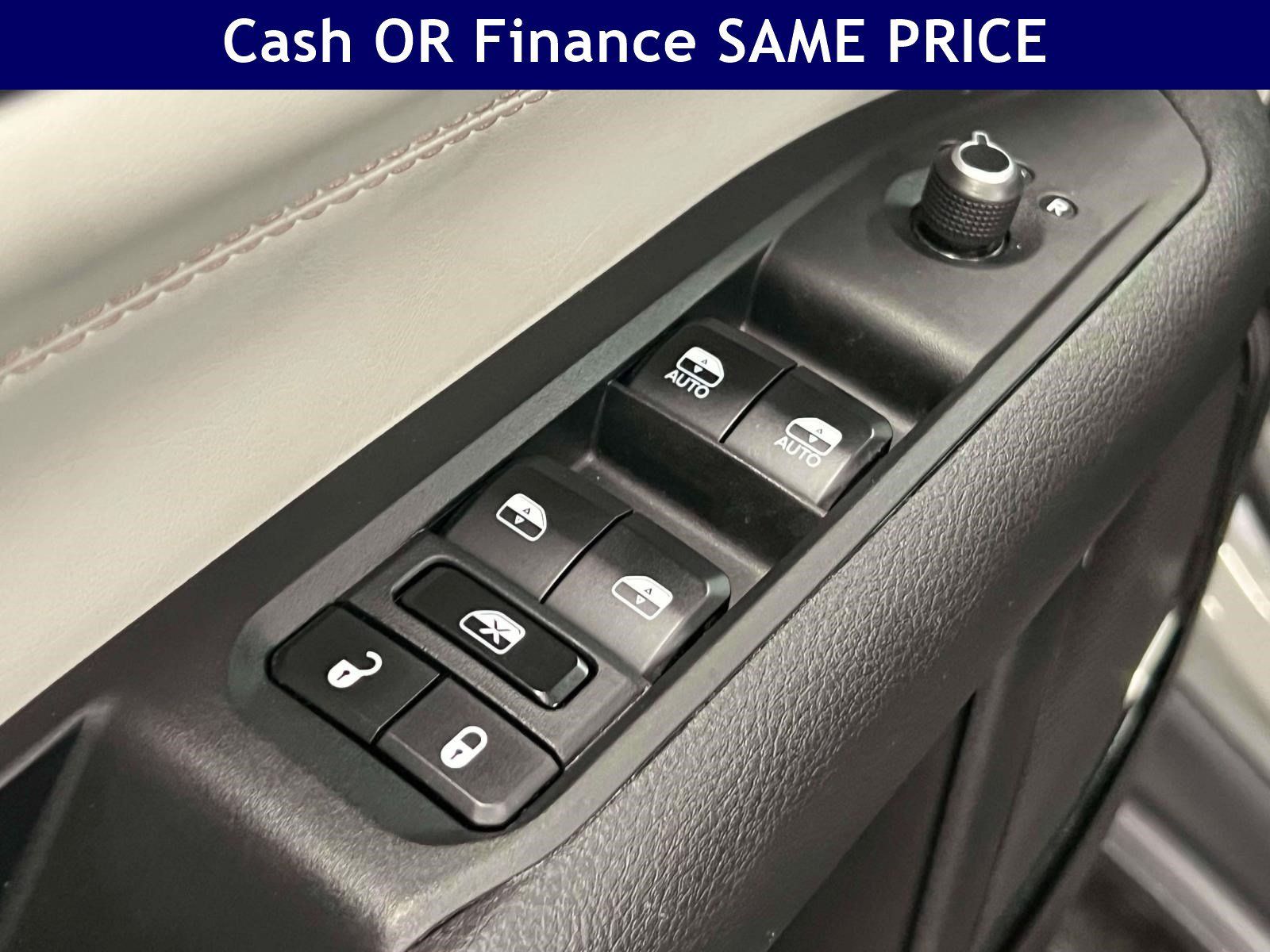 Certified 2023 Jeep Compass Limited w/ Elite Group AWD/4WD image 17