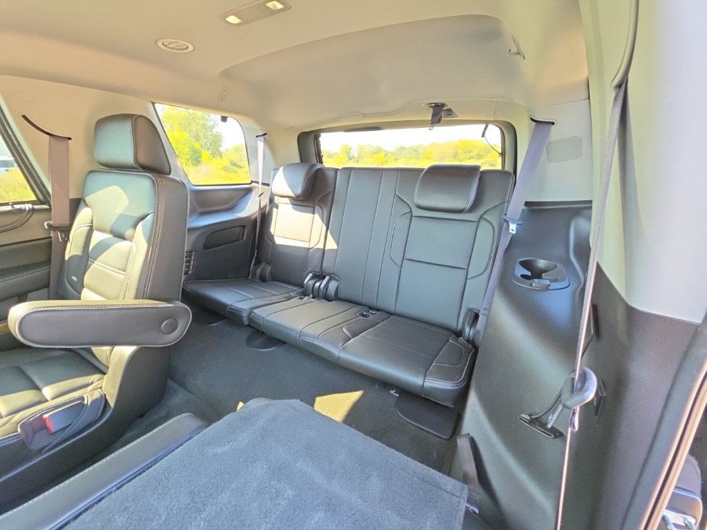 Used 2017 GMC Yukon Denali w/ Open Road Package AWD/4WD image 10