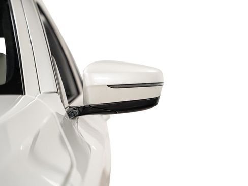 Used 2022 BMW 750i xDrive w/ M Sport Package image 12