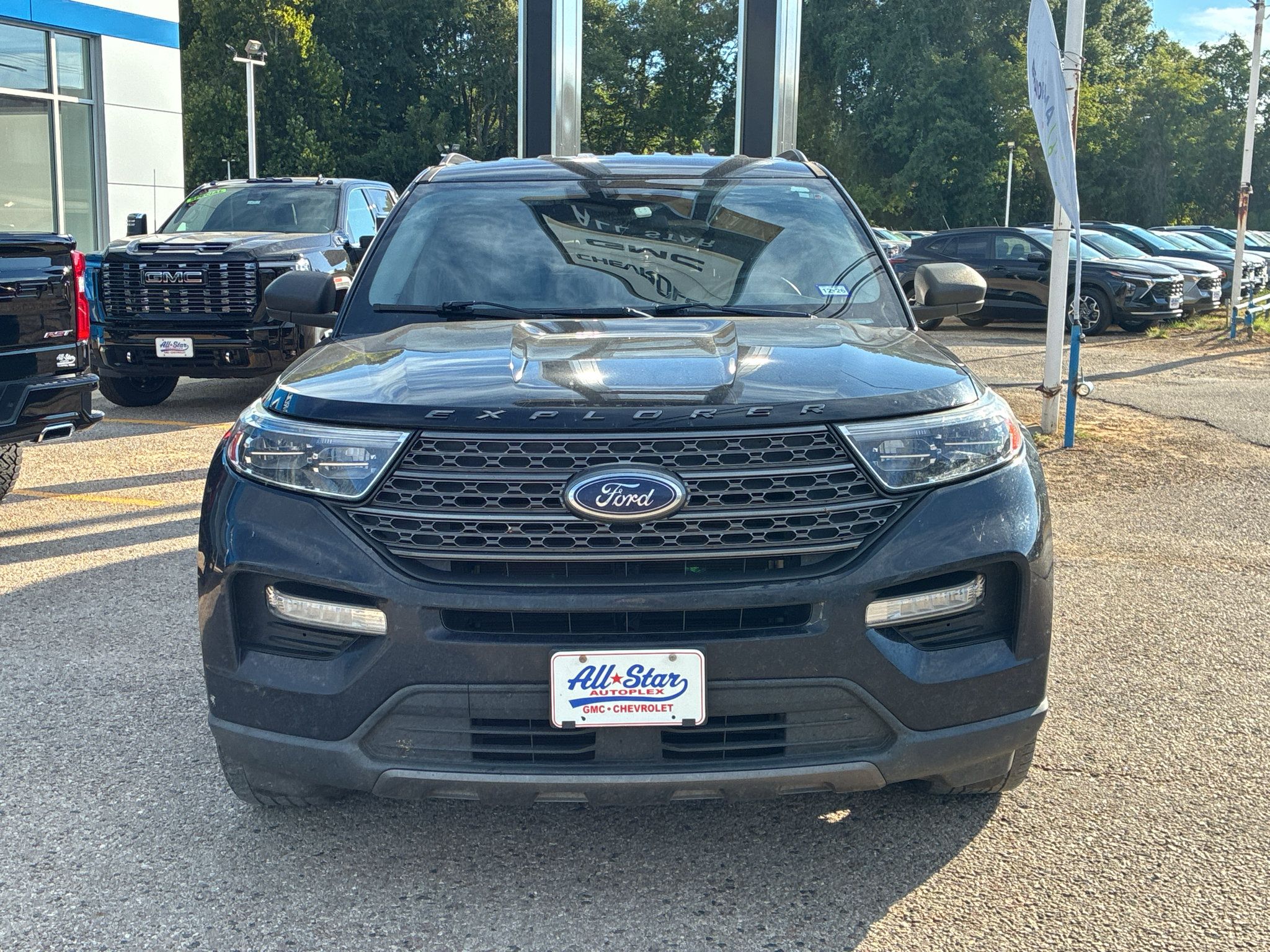 Used 2021 Ford Explorer XLT w/ Equipment Group 202A RWD image 7