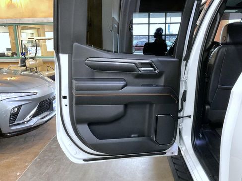 Certified 2024 GMC Sierra 1500 AT4 w/ Technology Package image 20