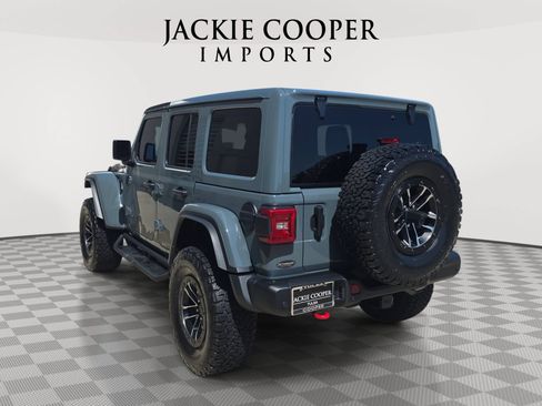 Used 2024 Jeep Wrangler Unlimited Rubicon AWD/4WD image 7