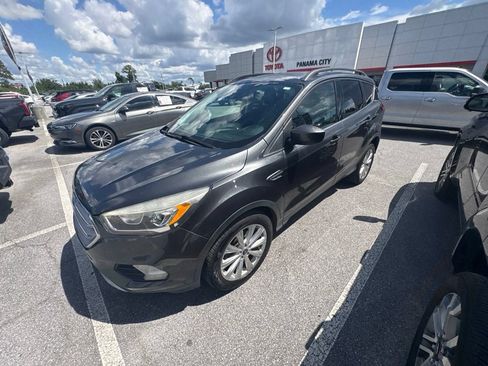 Used 2019 Ford Escape SEL FWD image 6