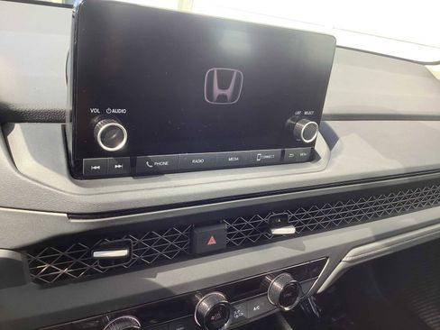 Certified 2025 Honda Accord SE image 16