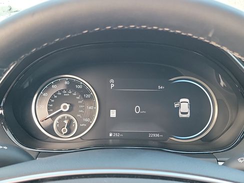 Certified 2024 Genesis GV70 2.5T w/ Advanced Package image 9